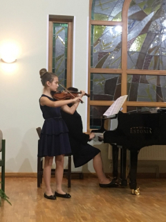 Sofija Beāte Ozoliņa - vijole (3.klase), pedagogs Inese Freija, 14.12.2018.
