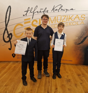 Valters Labucis (1. akordeona klase) - 1. vieta, pedagogs Krišjānis Rudzāts un Jānis Priževoits (3. akordeona klase) – ATZINĪBA