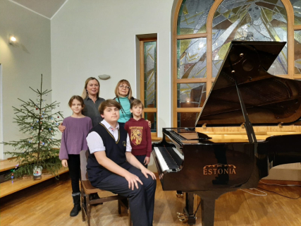 Līga, Tatjana, Undīne, Patriks, Roberts - sveicam ar panākumiem P. Čaikovska Starptautiskajā pianistu konkursā