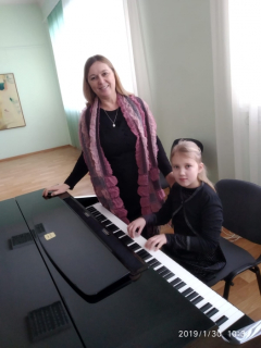 Līga Cepīte un Ieva Russaka - III vieta 
izcilajai pianistei Jautrītei Putniņai veltītajā starptautiskajā jauno pianistu konkursā. (Valmiera, 30.01.2019.)